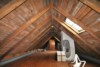 Solides 1-2 (3) Familienhaus in perfekter Lage von Kattenturm - Dachboden